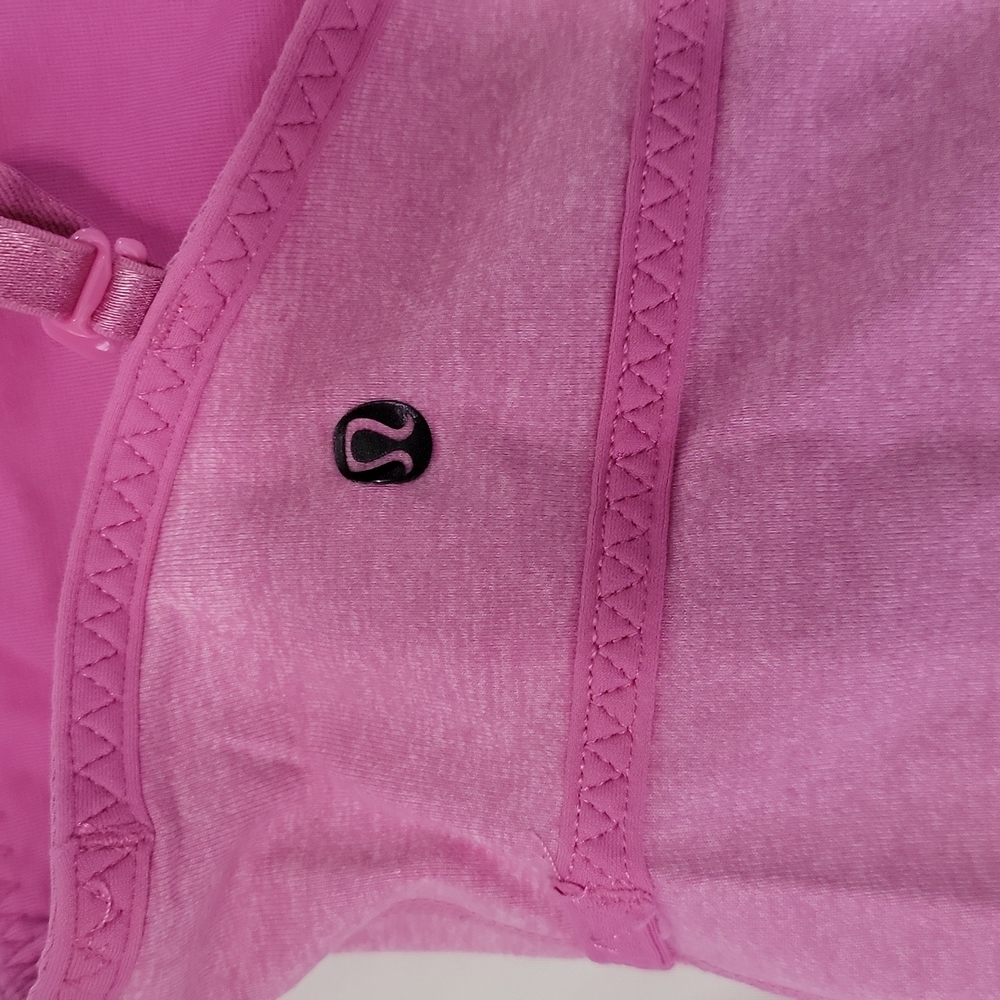 Lululemon shelf-bra tank size 8 - Picture 3 of 6